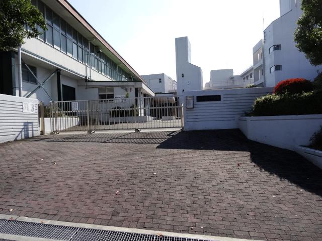 Primary school. Shodo 1652m until junior high school