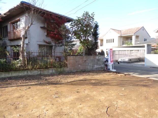 Local appearance photo. Local (12 May 2013) Shooting