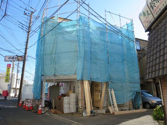 Local appearance photo. Local (11 May 2013) Shooting