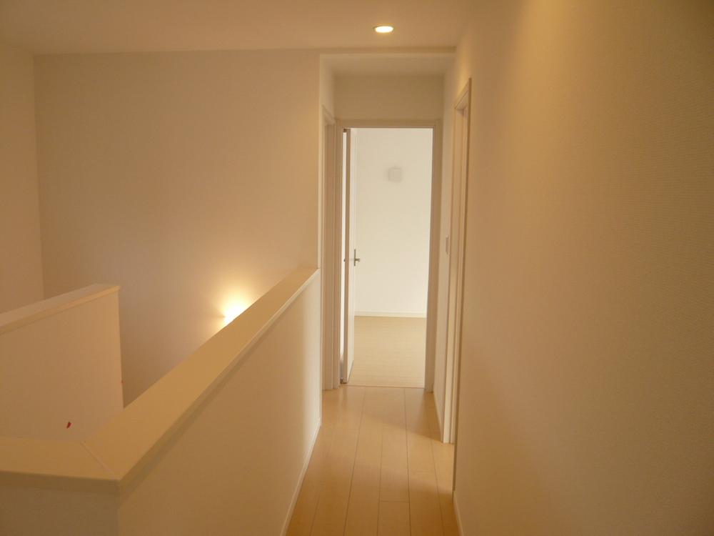 Same specifications photos (Other introspection). Installation down lights in each location.