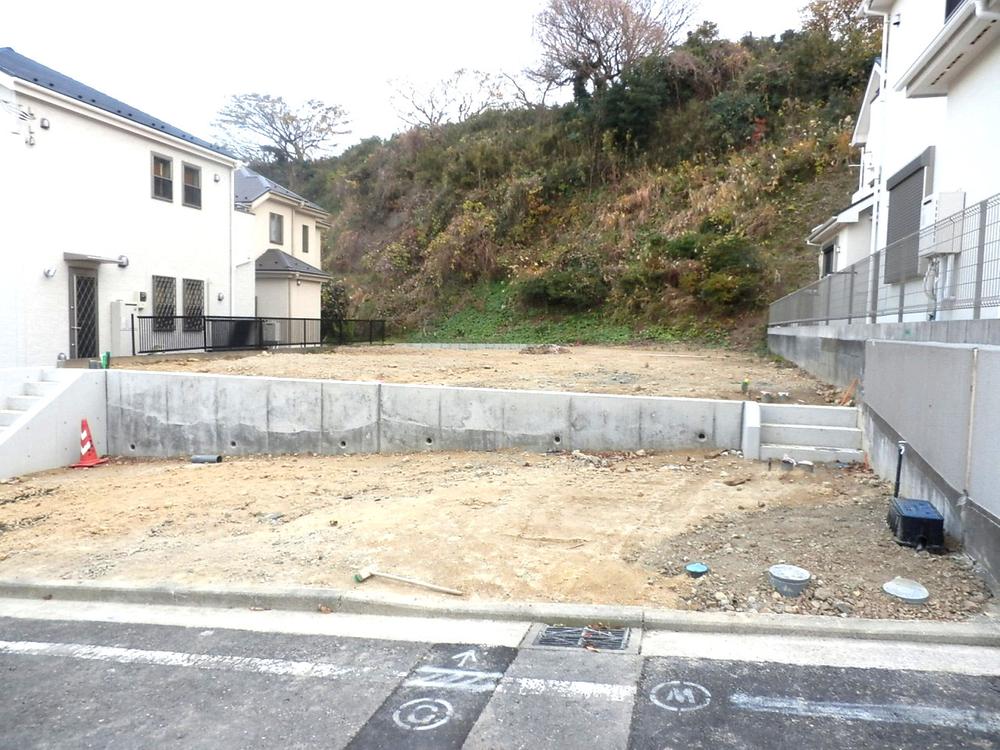 Local appearance photo. Local (12 May 2013) Shooting