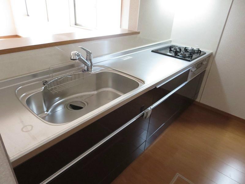 Same specifications photo (kitchen)