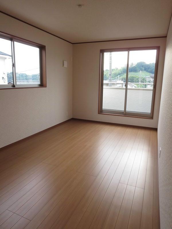 Same specifications photos (Other introspection). Bedroom construction cases