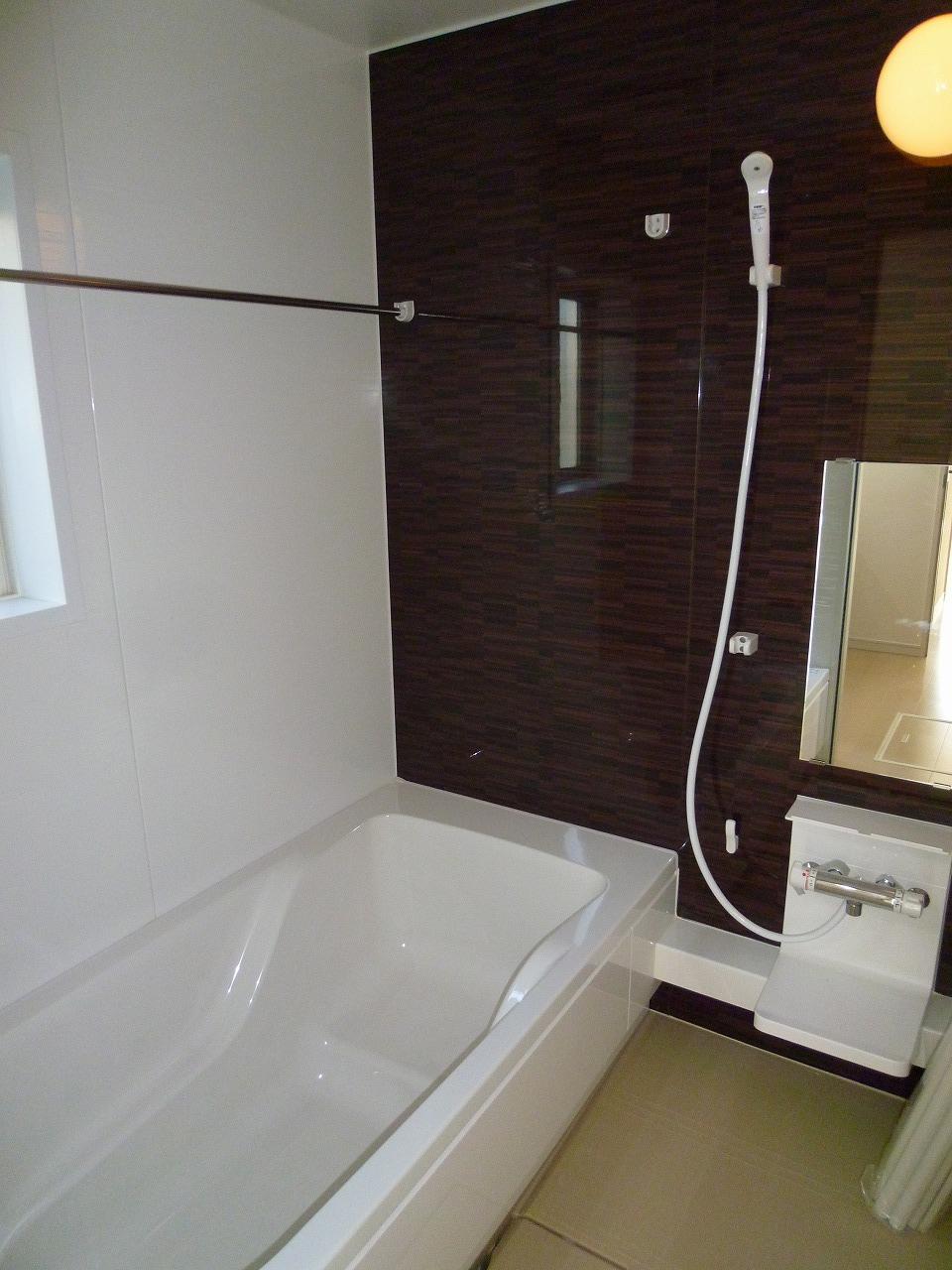 Bathroom. Seller example of construction (bathroom)