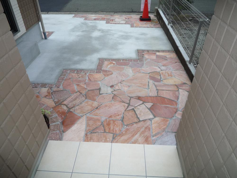 Local appearance photo. Local (11 May 2013) Shooting