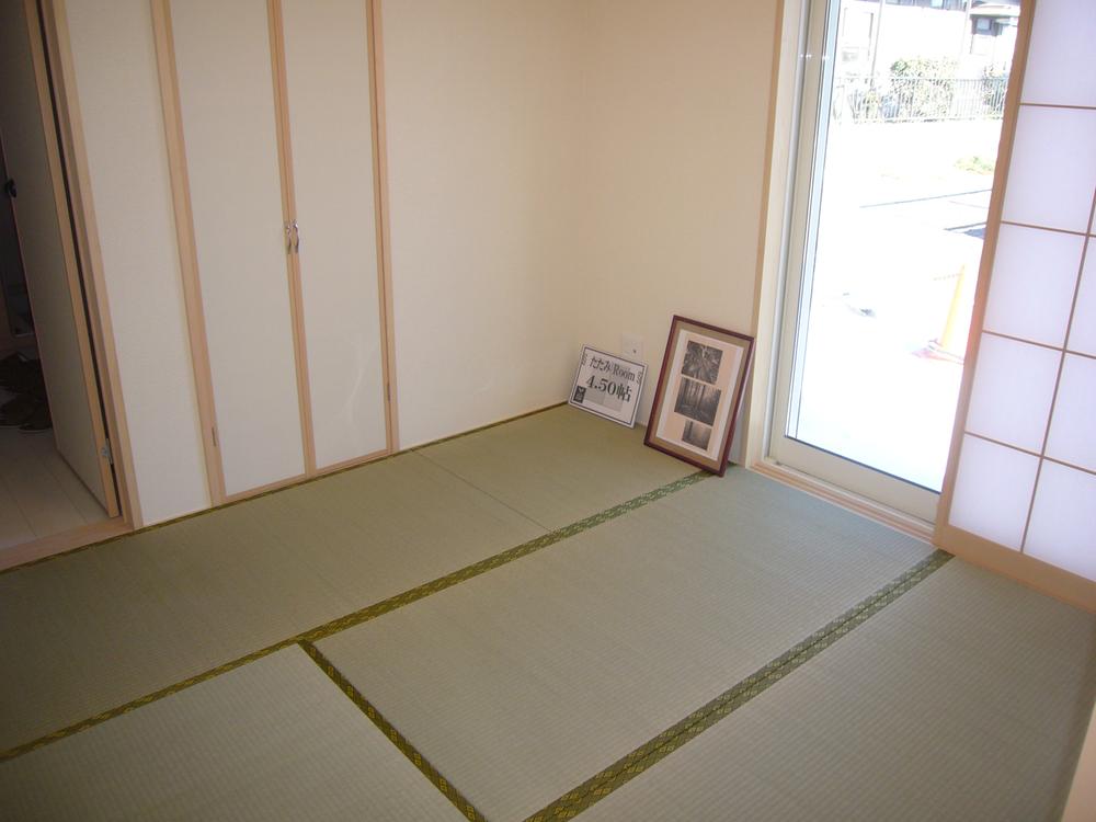 Non-living room. Indoor (12 May 2013) Shooting