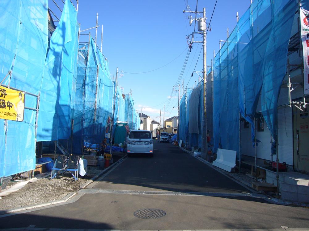 Local appearance photo. Local (12 May 2013) Shooting