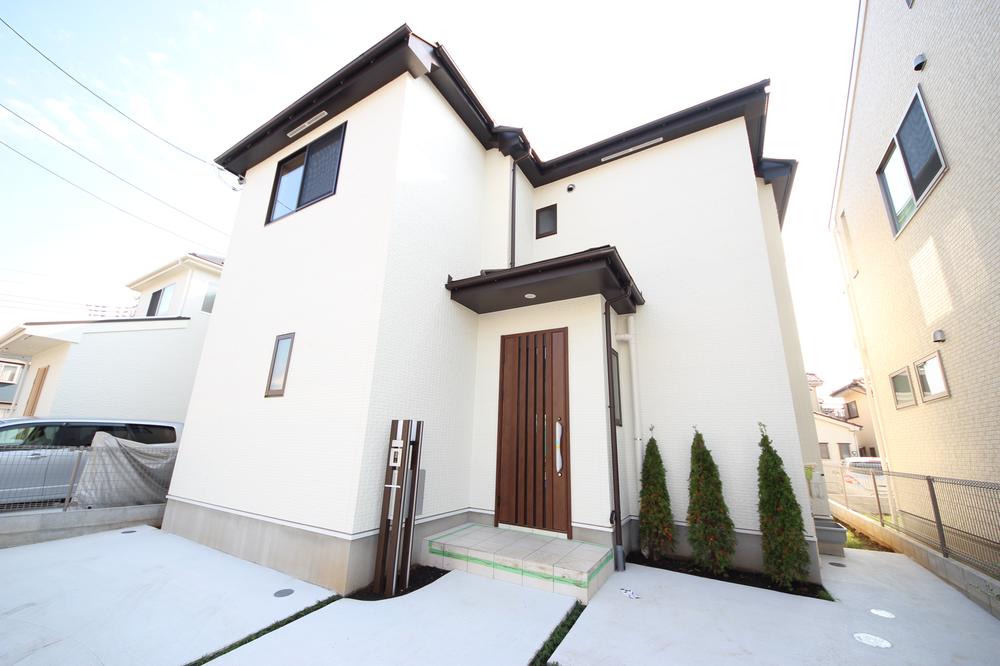 Same specifications photos (appearance). It is a complete example of construction of our specification builders. Is a free plan that can be customer requirements also come true. Construction Example 1