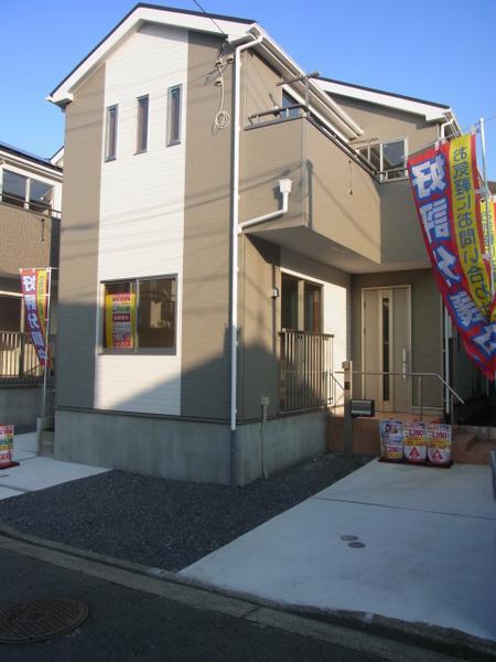 Local appearance photo. You can actually preview in the building already completed!