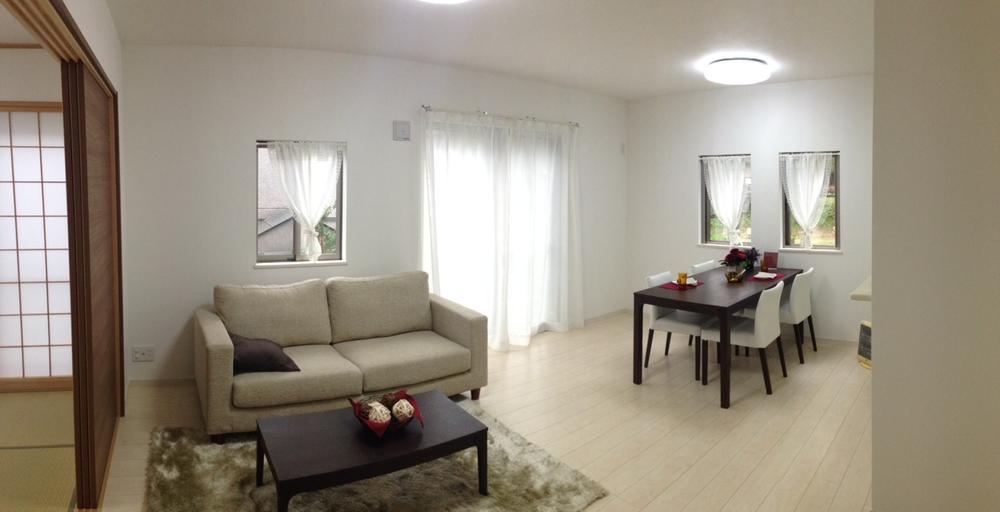 Living. And then insert a bright light from the south