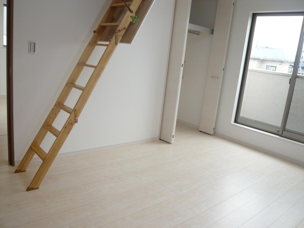 Non-living room. Master bedroom closet of the two places is quire 7.87. Small attic with storage. 