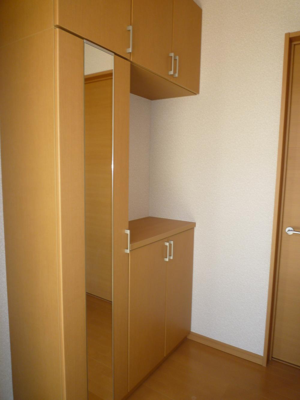 Entrance. Kagamizuke shoes BOX