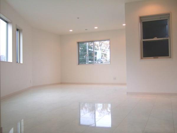 Living. Indoor (11 May 2013) Shooting