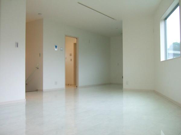 Living. Indoor (11 May 2013) Shooting