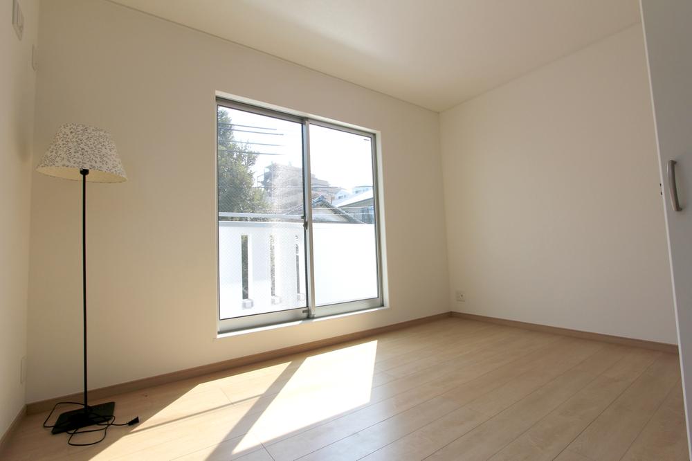 Same specifications photos (Other introspection). Same specifications (October 2013) Shooting