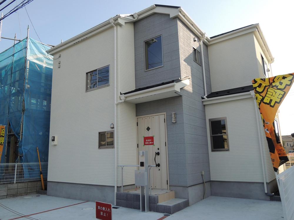 Local appearance photo. Local appearance (4 Building)