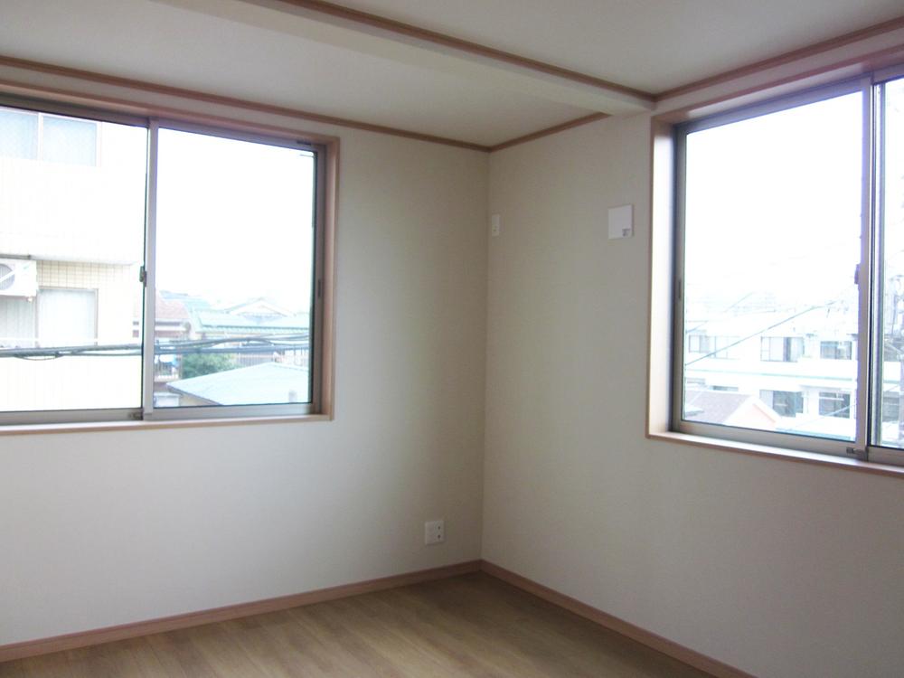 Non-living room. A Building room