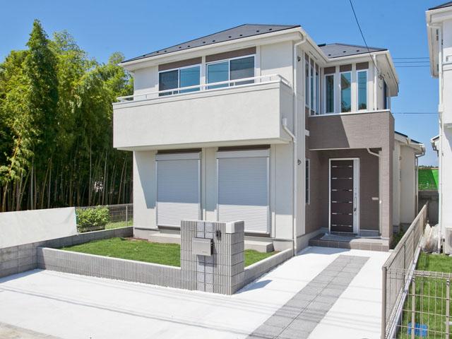 Local appearance photo. Local (09 May 2013) Shooting