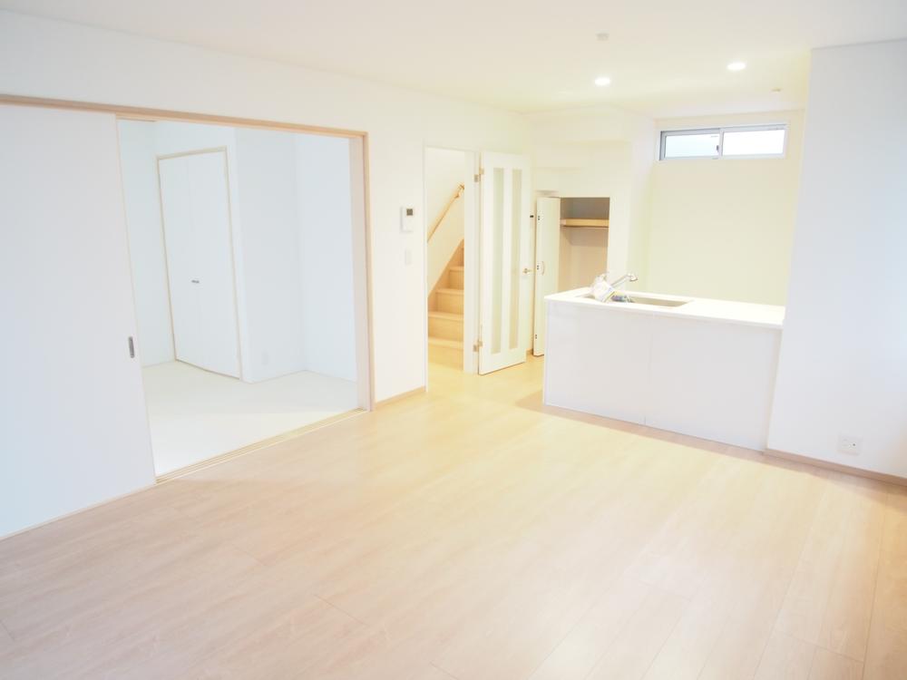 Living. 3 Building site (October 2013) Shooting