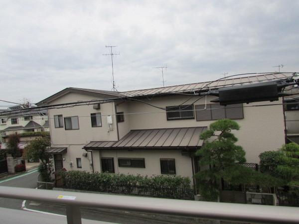 View photos from the dwelling unit