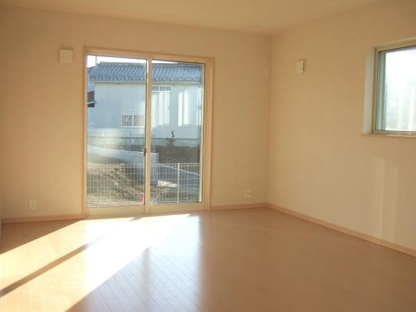 Living. Local (12 May 2013) Shooting Building 3