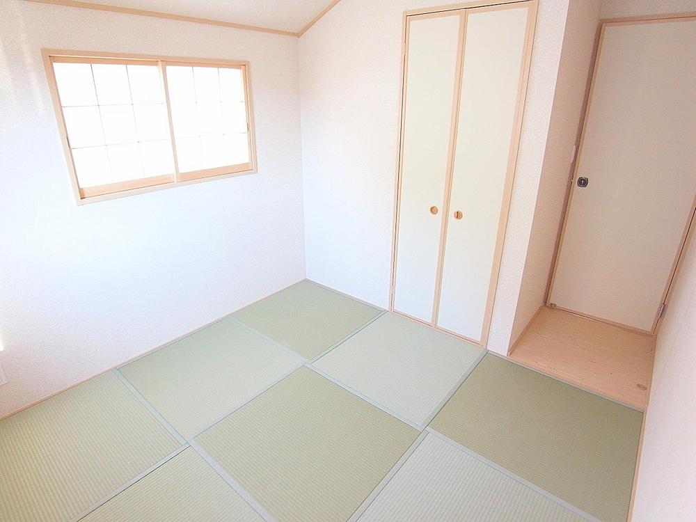 Non-living room. It is a little perfect Japanese-style space to take a break! (November 2013) Shooting