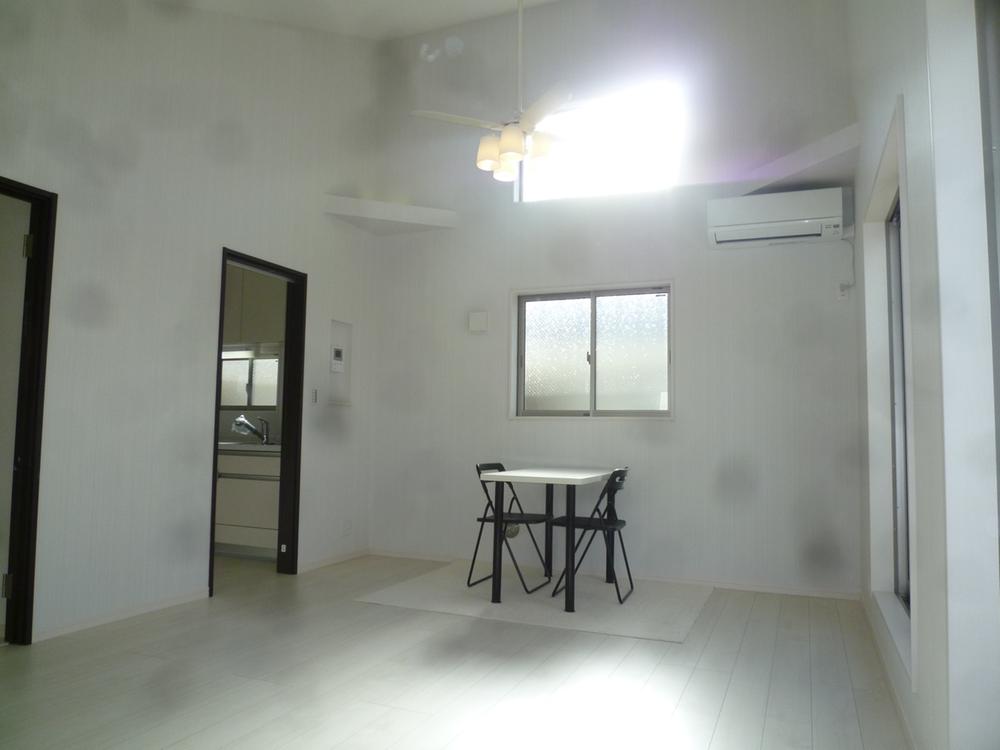 Living. Indoor (12 May 2013) Shooting