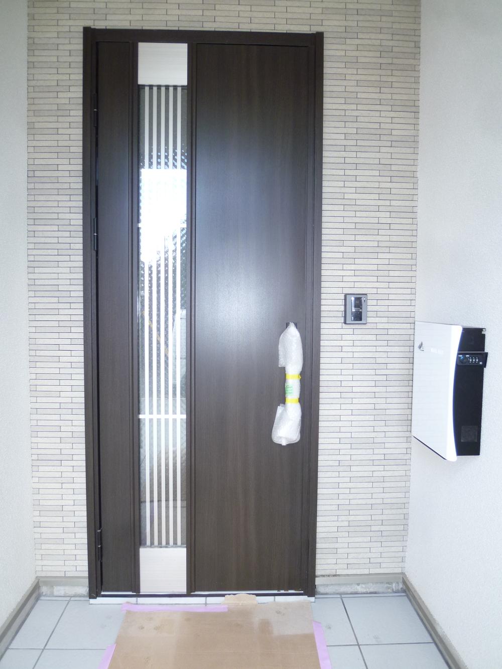 Entrance. Local (12 May 2013) Shooting