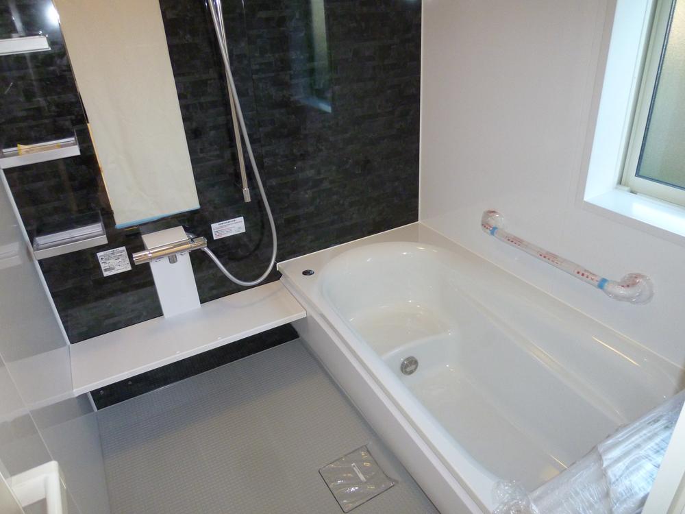 Bathroom. Indoor (December 13, 2013) Shooting 25 Building