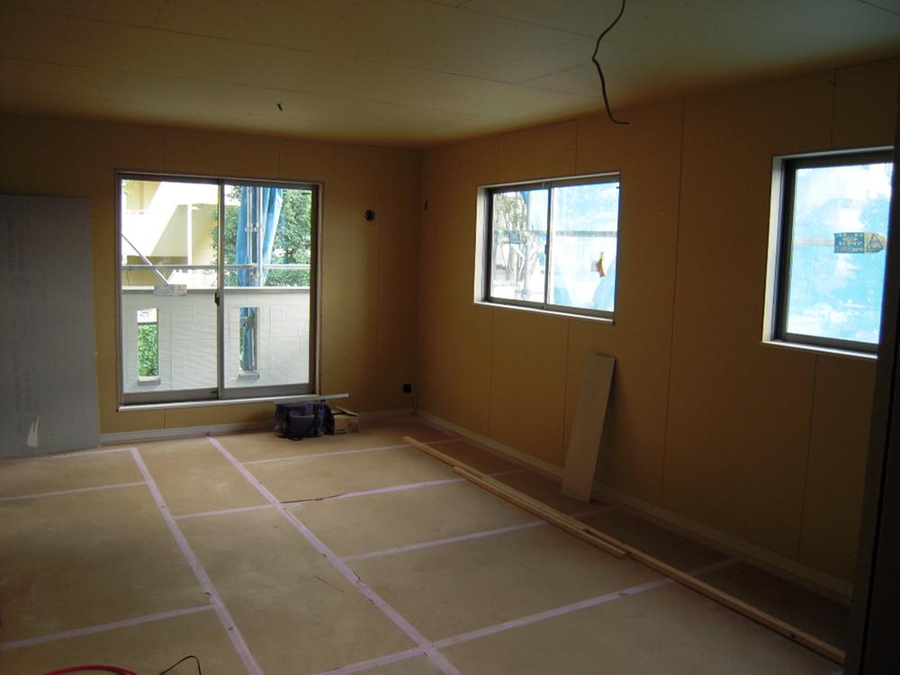 Living. The window also has a lot with.