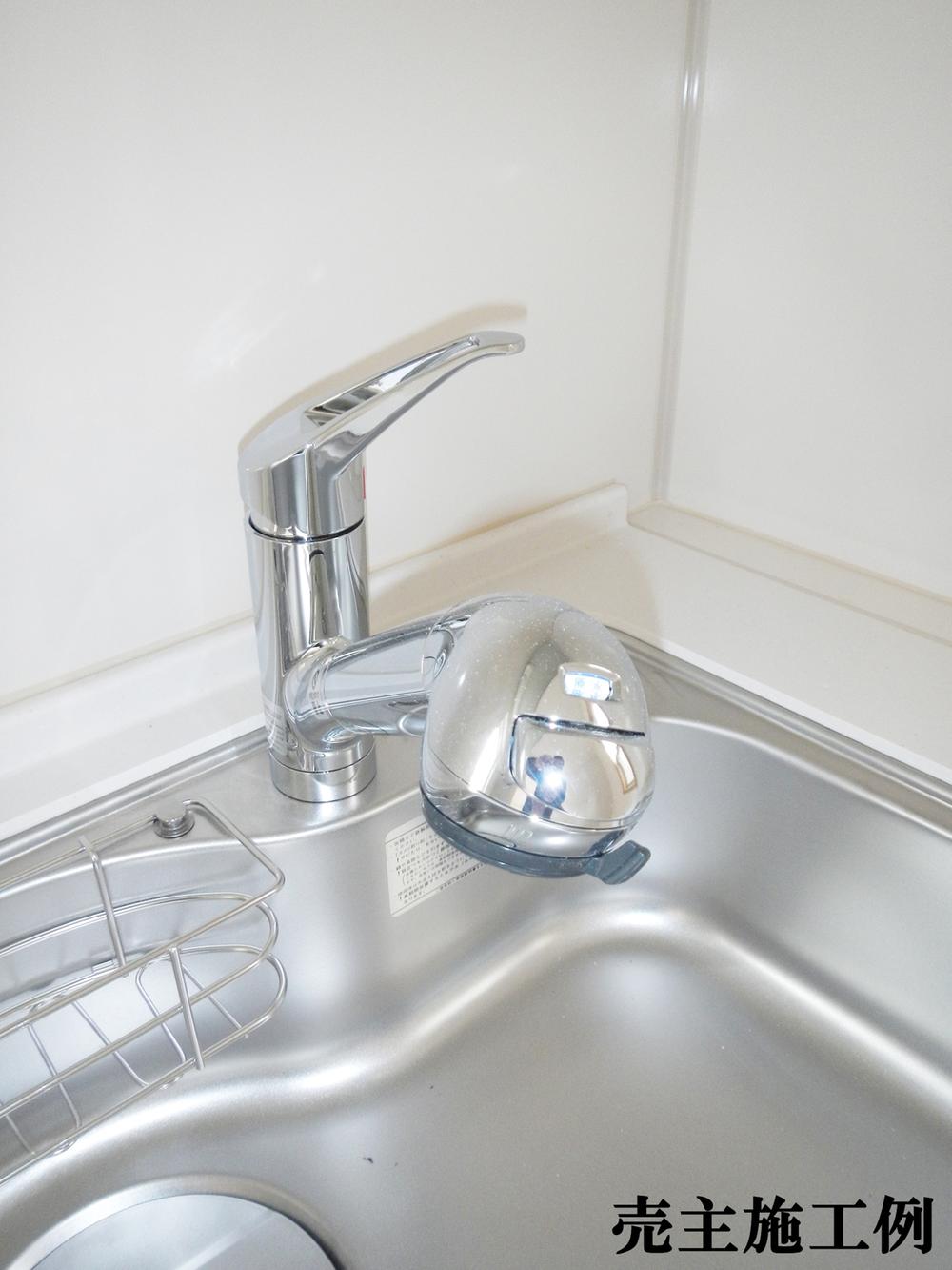 Other Equipment. Since the pull out is a water purifier for each hose, Wash every corner of the sink! It is also useful to pour purified water to the pot! Cartridge is always clean with automatic cleaning to wash away the dust adhering to the cartridge at the time of the raw water