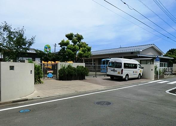 kindergarten ・ Nursery. White lily to kindergarten 500m 7 min walk