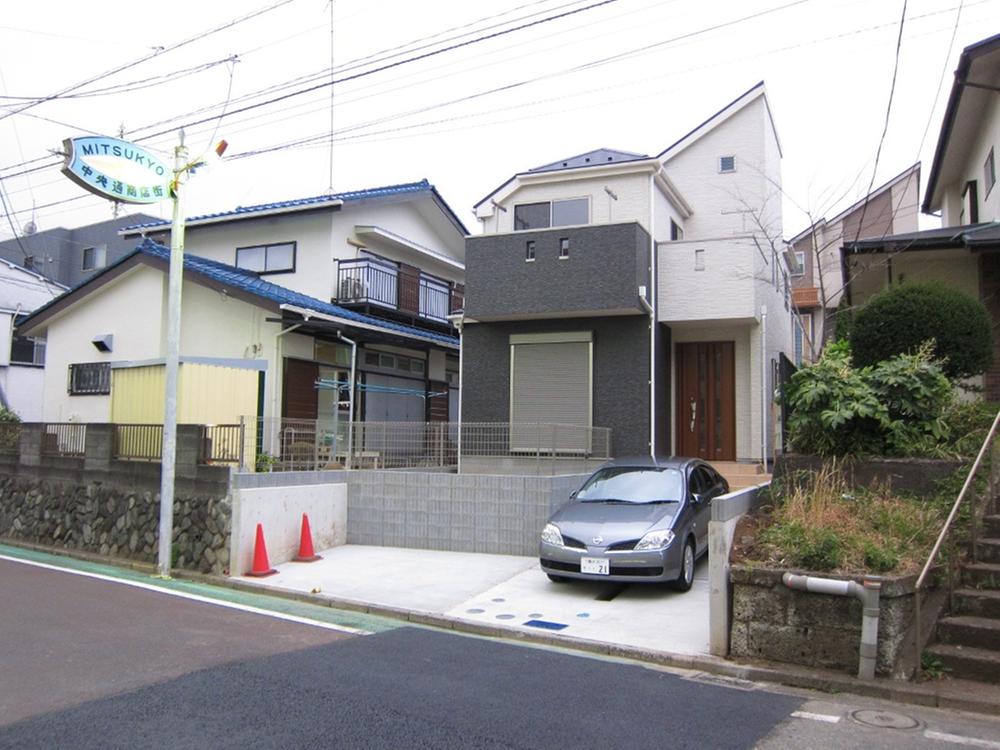 Local appearance photo. Local (March 2013) Shooting