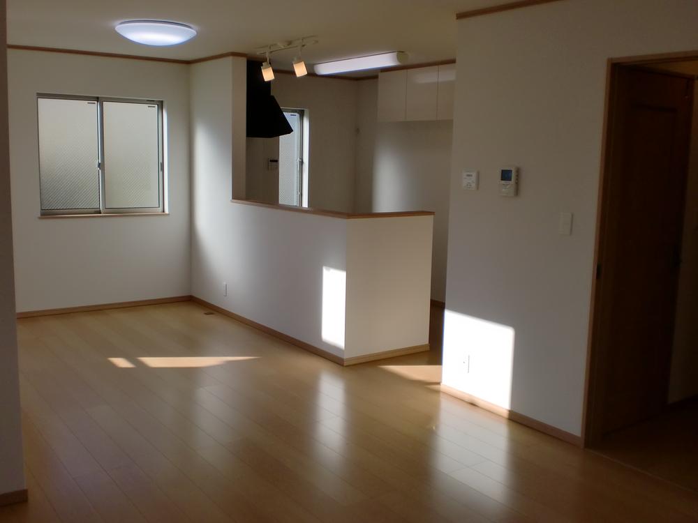 Living. Guests can relax slowly Same specifications Photos