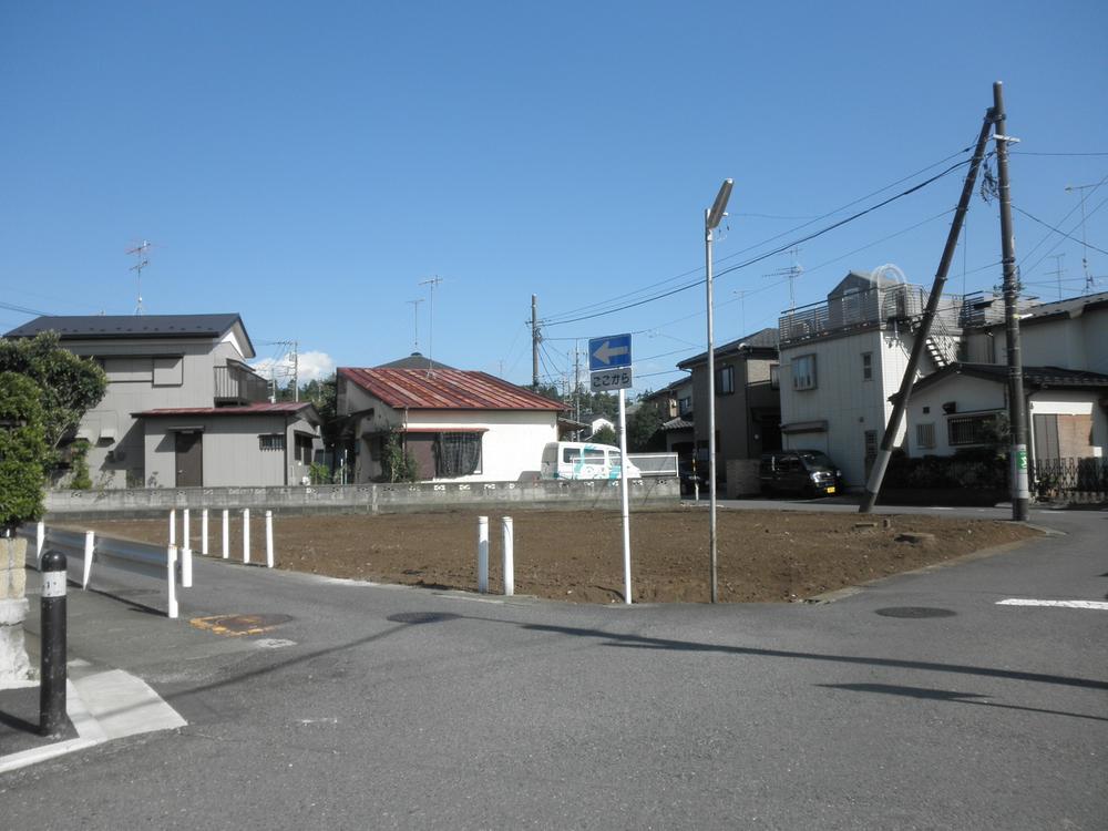 Local photos, including front road. Local (September 2013) Shooting