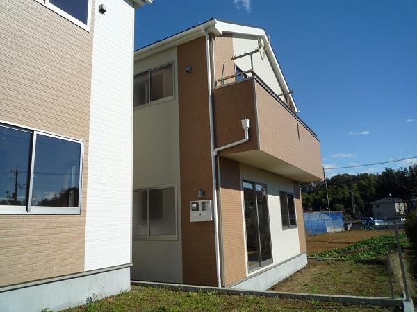 Local appearance photo. Local (11 May 2013) Shooting