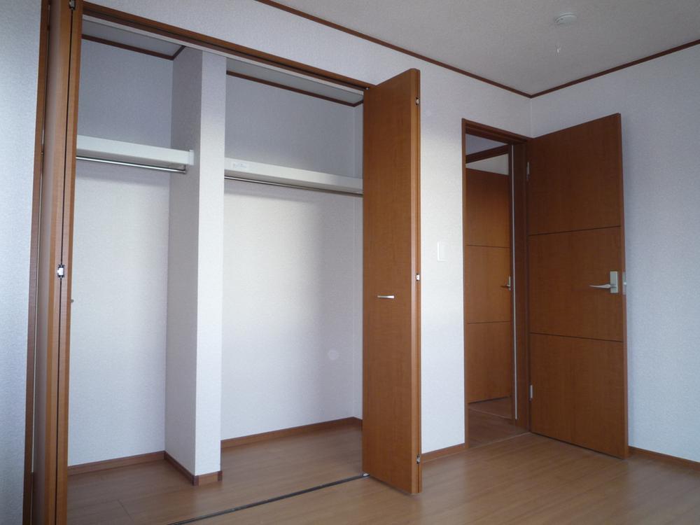 Non-living room. Indoor (12 May 2013) Shooting