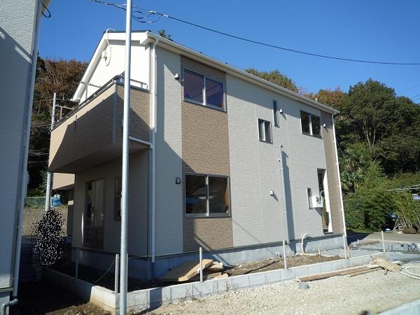 Local appearance photo. Local (11 May 2013) Shooting