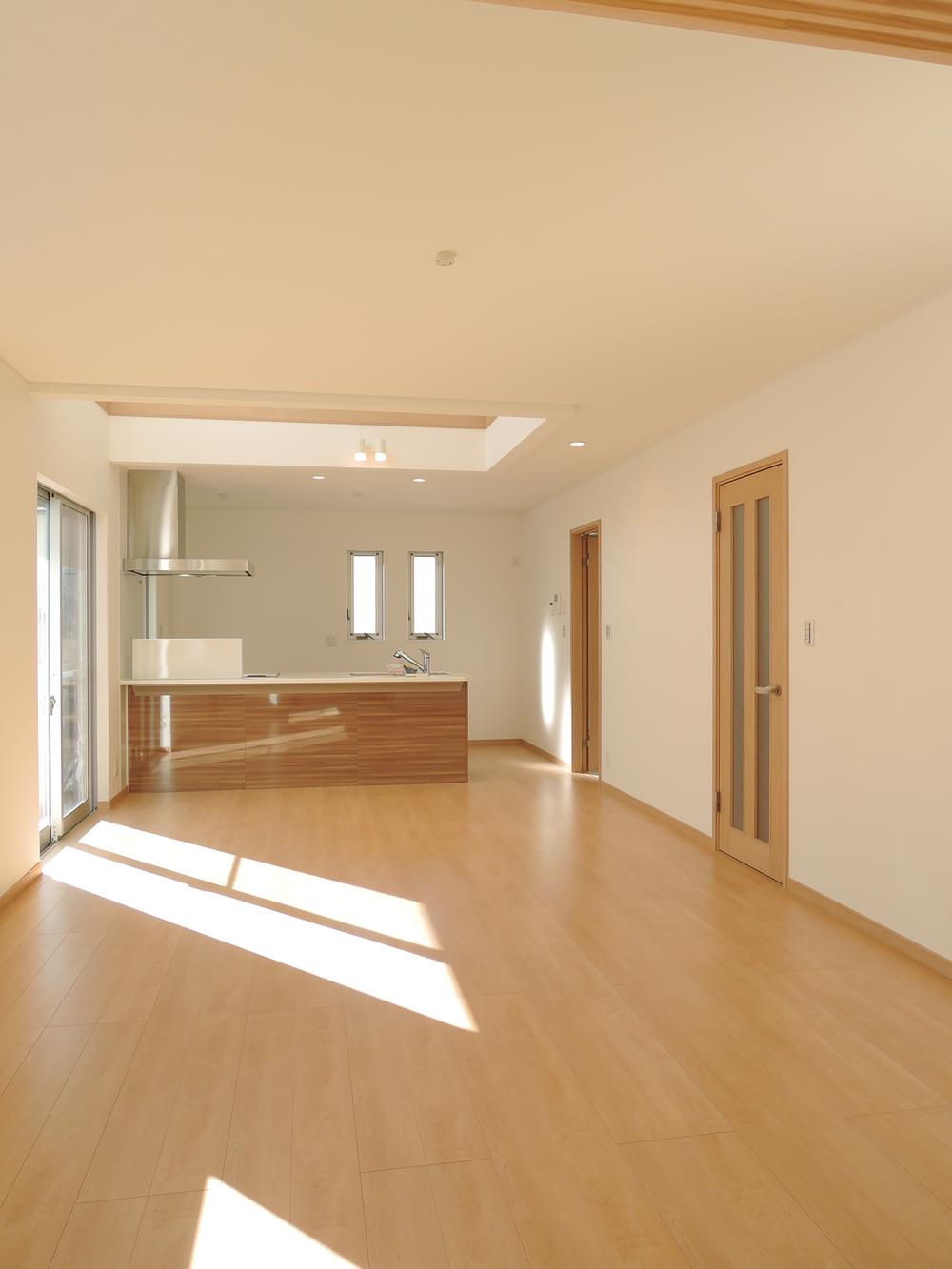 Living. 15 Pledge of face-to-face kitchen LDK