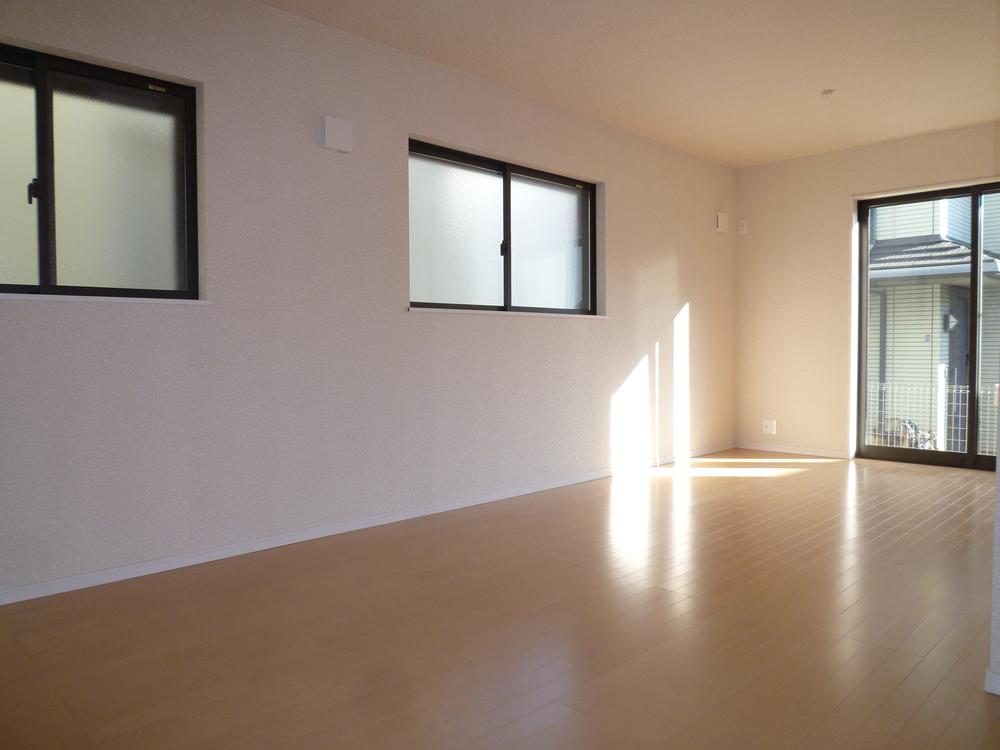 Living. Building 2 Indoor (December 5, 2013) Shooting