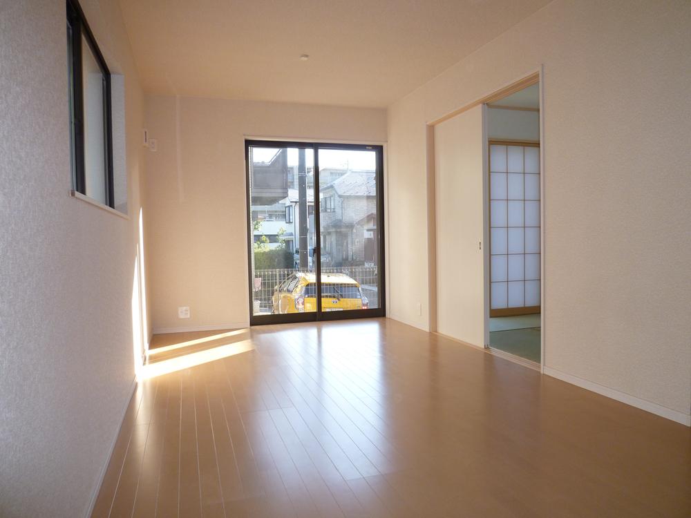 Living. Building 2 Indoor (December 5, 2013) Shooting