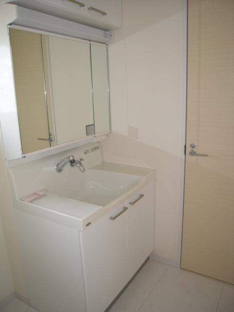 Same specifications photos (Other introspection)