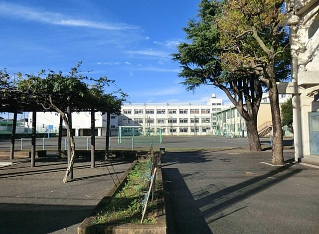 Primary school. Minamiseya 300m up to elementary school