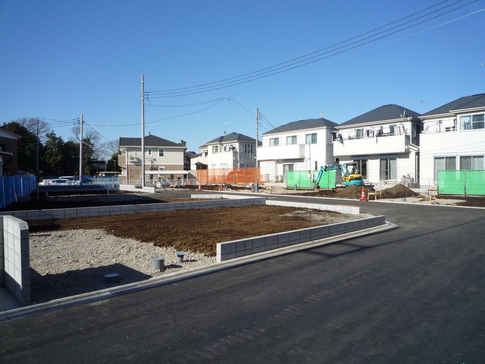 Local appearance photo. Local (12 May 2013) Shooting