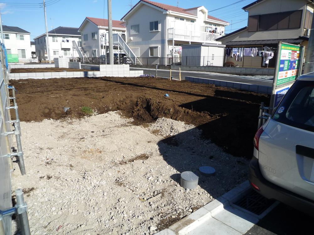 Local appearance photo. Local (12 May 2013) Shooting