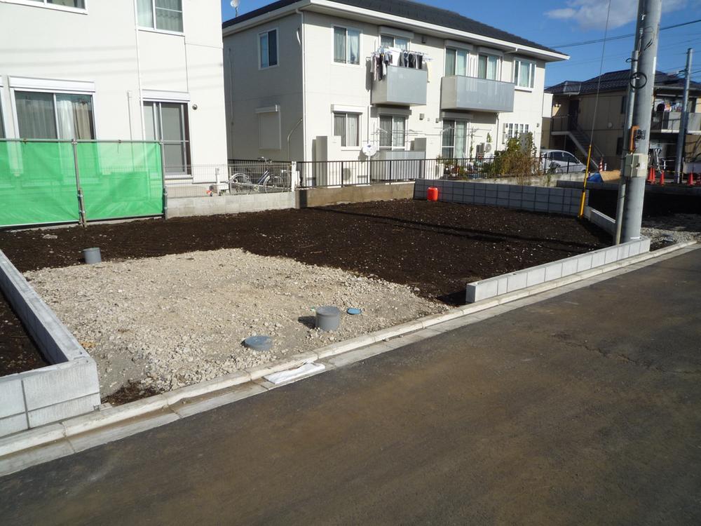 Local appearance photo. 10 Building site (December 2013) Shooting