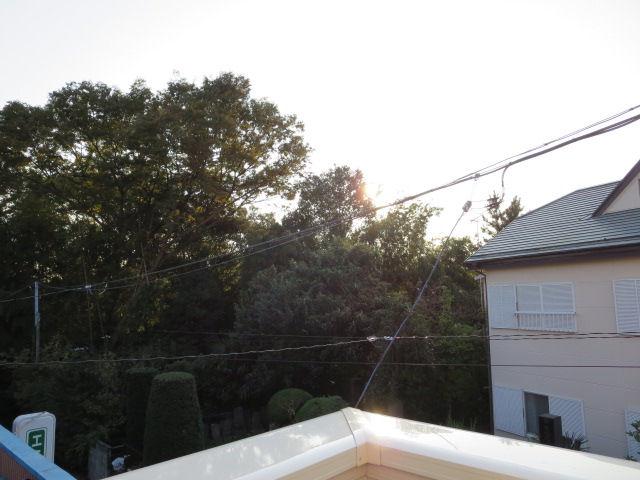 View photos from the dwelling unit. View from the site (November 2013) Shooting