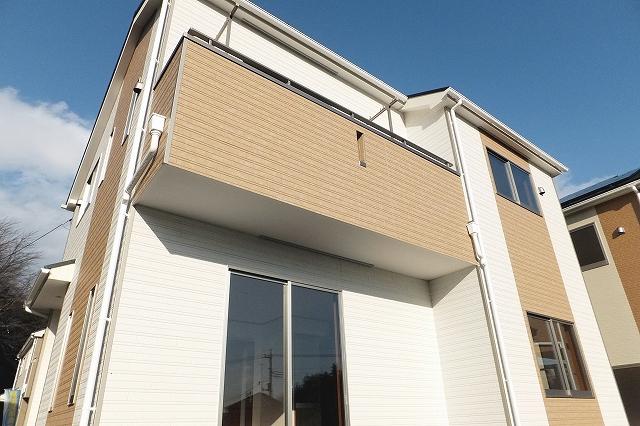 Local appearance photo. Since the position in the south-west angle of sun per good 5 Building appearance (December 10, 2013) Shooting