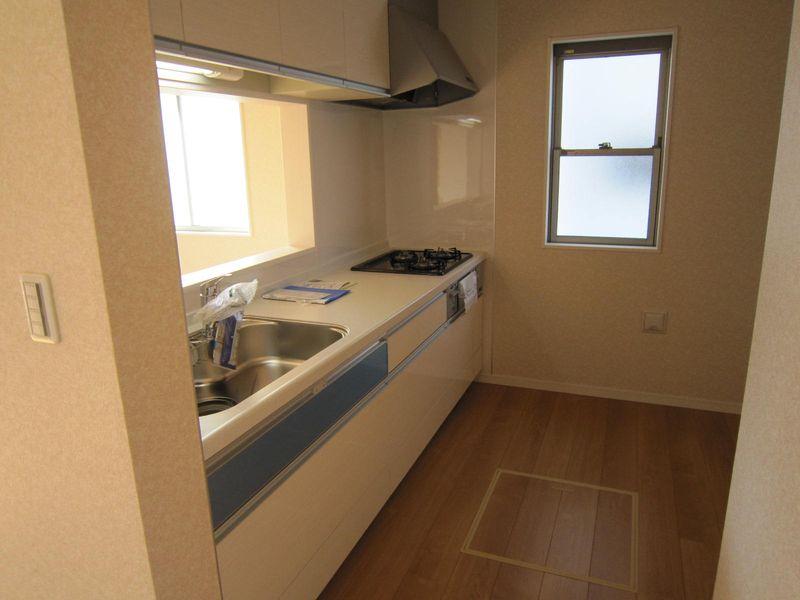 Same specifications photo (kitchen). Example of construction