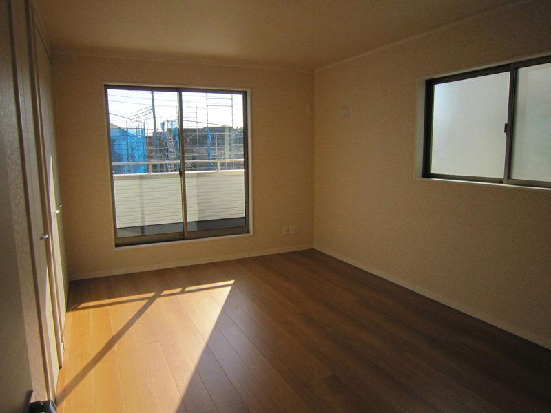 Same specifications photos (Other introspection). Example of construction